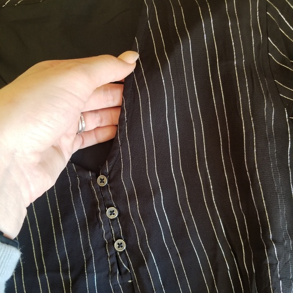 Brand New!!! Amuse Society Blouse - Picture 2 of 4